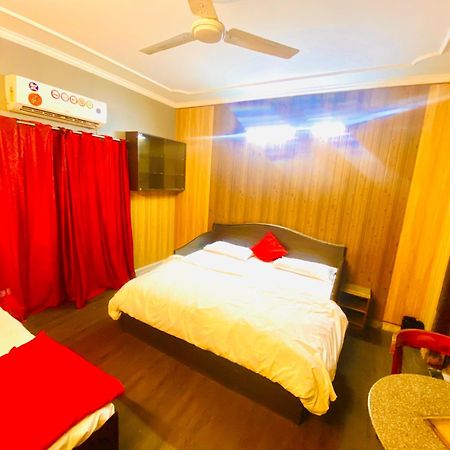 Osakataj Hotel Agra  Ngoại thất bức ảnh