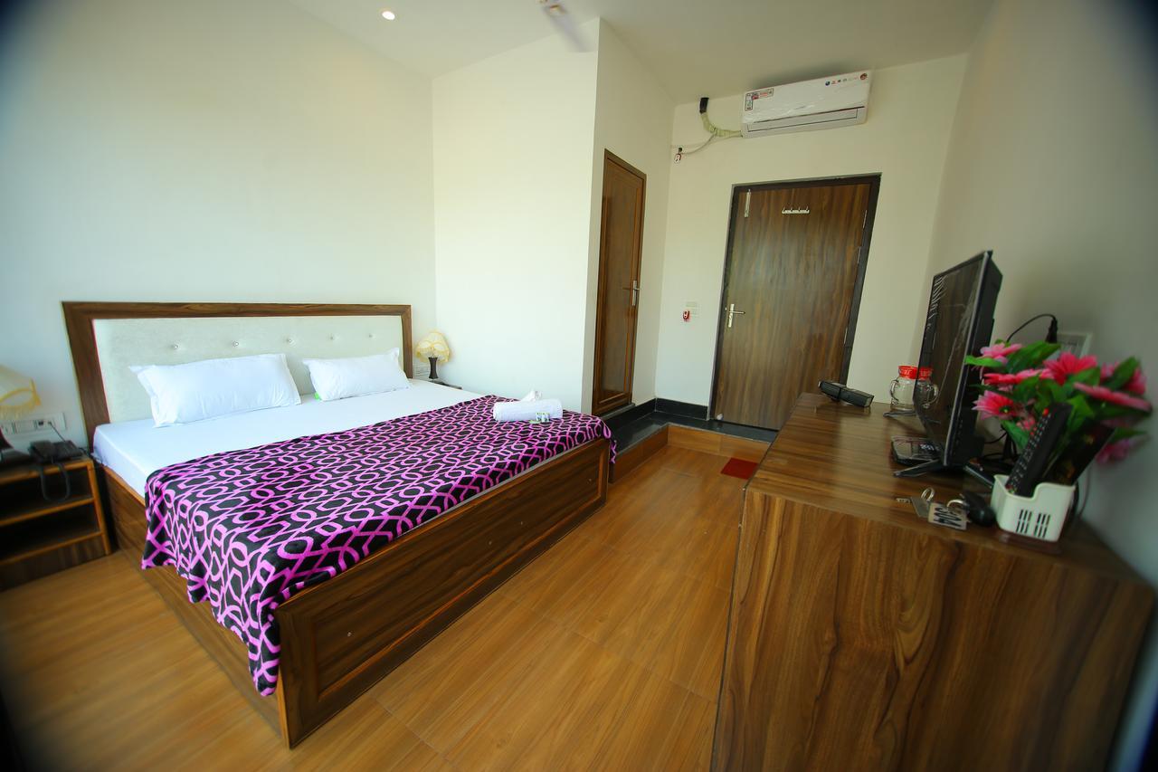 Osakataj Hotel Agra  Ngoại thất bức ảnh